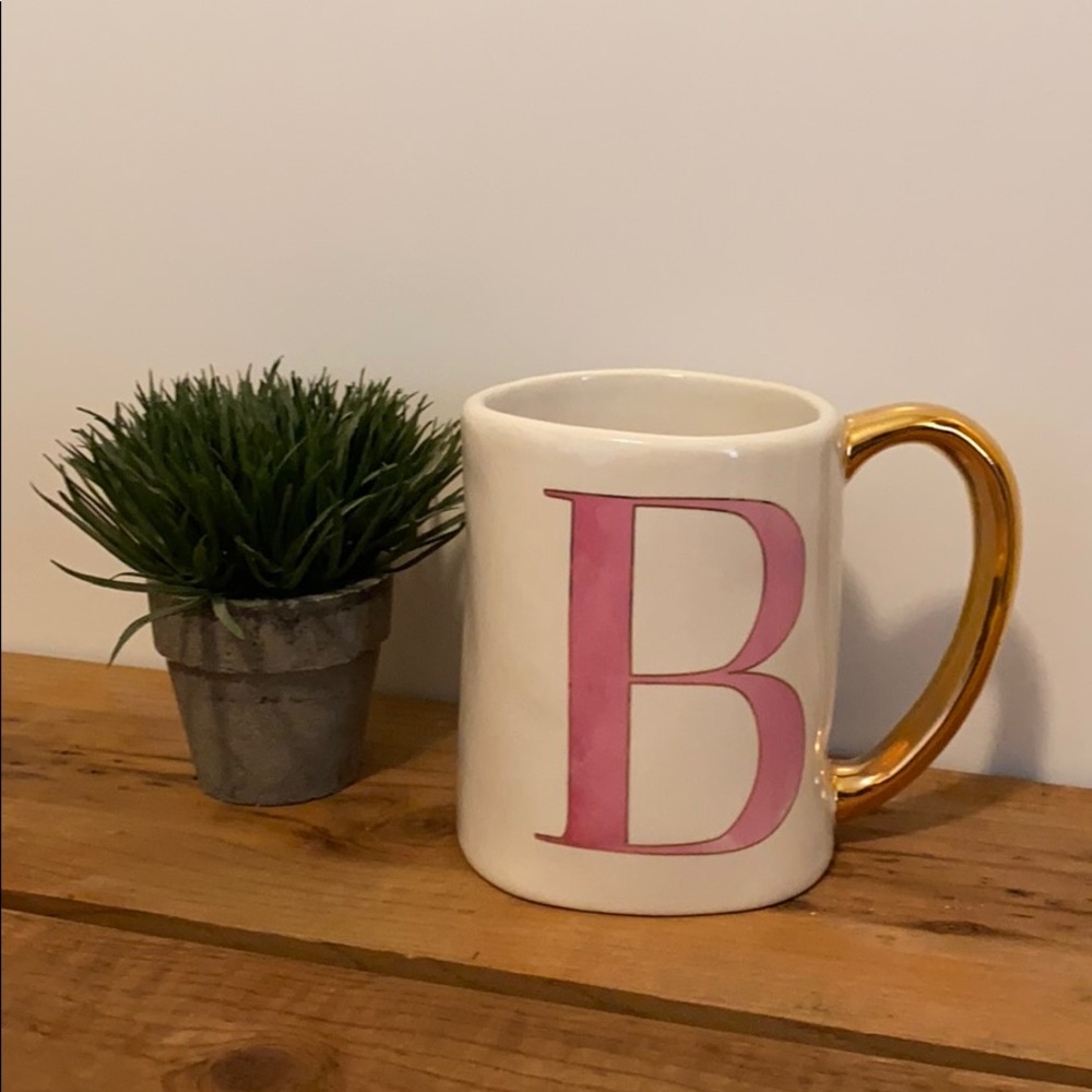 B pink and gold mug NWT